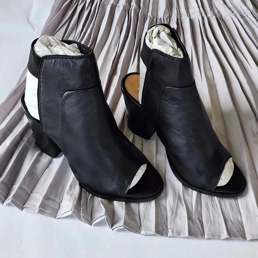 New!! || DIBA TRUE || Inner Peace ankle strap heels